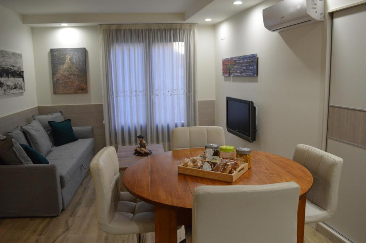 Casa Del Carmen I - Parking Incluido Apartment Tudela Bagian luar foto