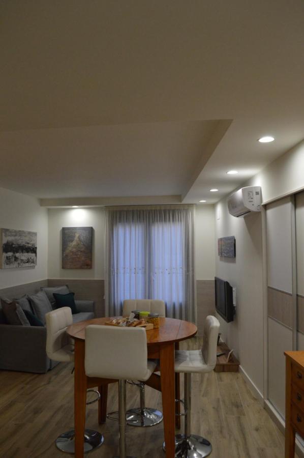 Casa Del Carmen I - Parking Incluido Apartment Tudela Bagian luar foto